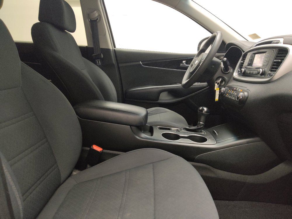 Used 2017 Kia Sorento AWD image 21