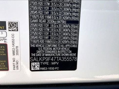 New 2026 Land Rover Range Rover SE image 8