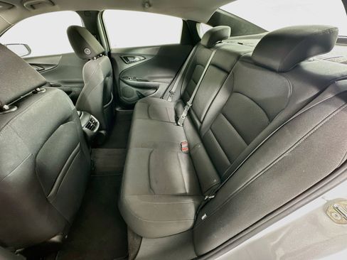 Used 2021 Chevrolet Malibu LT FWD image 25