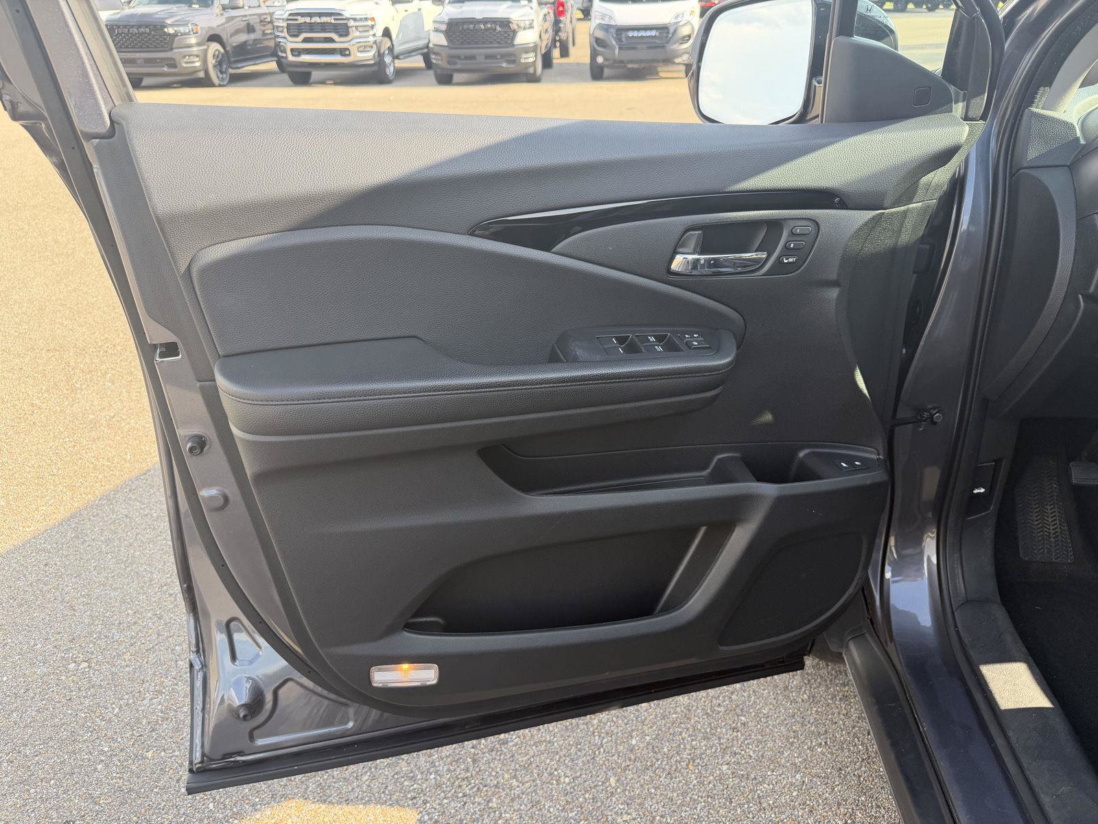 Used 2022 Honda Pilot Elite image 15