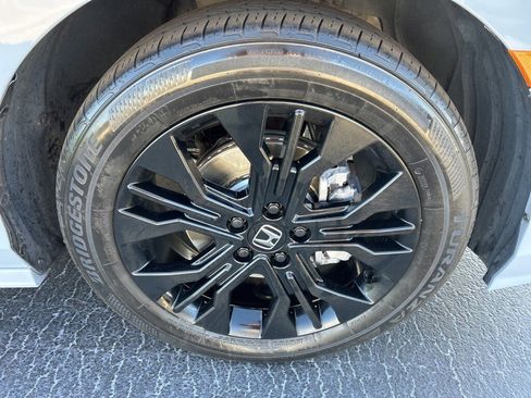 Used 2025 Honda Odyssey Sport-L image 26