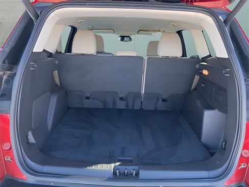 Used 2018 Ford Escape Titanium w/ Ford Safe & Smart Package image 36