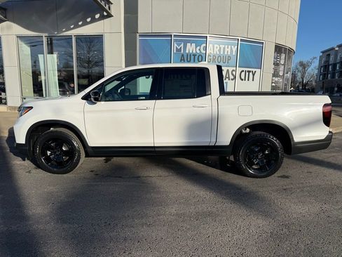 New 2026 Honda Ridgeline Black Edition image 2