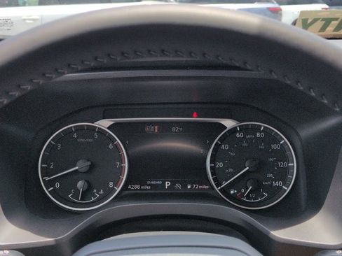 Used 2026 Nissan Rogue SV FWD image 27