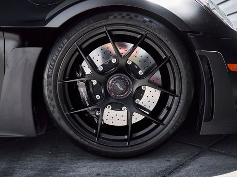 Used 2025 Porsche 911 GT3 RS w/ Weissach Package RWD image 26