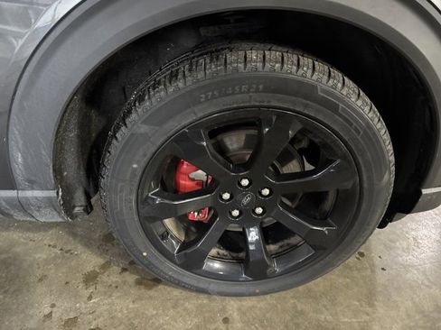 Used 2020 Ford Explorer ST w/ ST Street Pack image 4