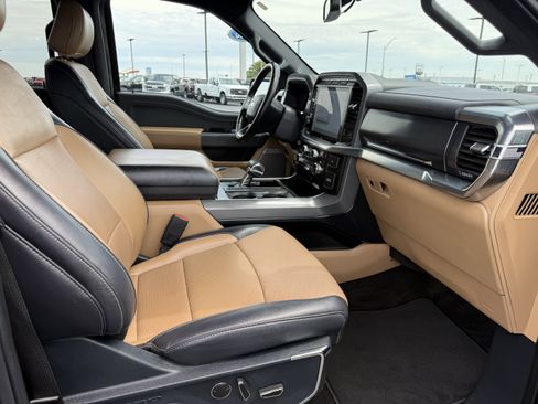 Used 2021 Ford F150 Lariat image 10