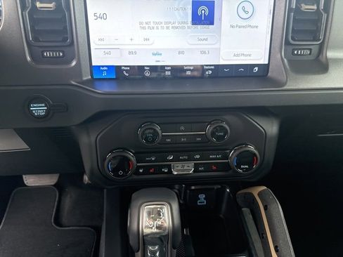 New 2025 Ford Bronco Badlands image 38
