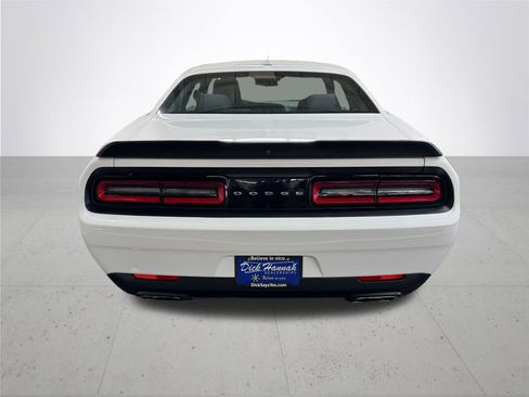 Used 2018 Dodge Challenger R/T w/ Driver Convenience Group image 5