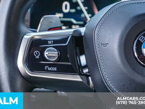 Used 2023 BMW 740i image 28