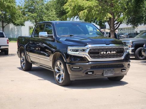Used 2023 RAM 1500 Limited w/ Body Color Bumper Group AWD/4WD image 3