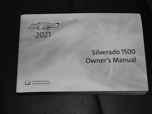 Used 2021 Chevrolet Silverado 1500 LT Trail Boss w/ Convenience Package II image 98