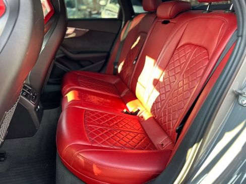 Used 2019 Audi S4 Premium Plus w/ Premium Plus Package AWD/4WD image 12