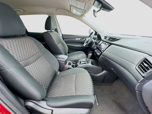 Used 2019 Nissan Rogue SV FWD image 19