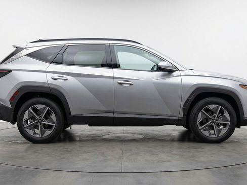 Used 2025 Hyundai Tucson SEL AWD/4WD image 11
