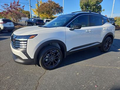 New 2026 Nissan Kicks SR w/ SR Premium Package