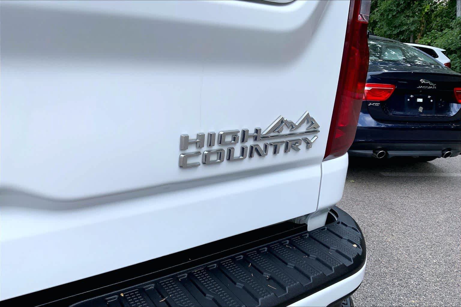 Used 2022 Chevrolet Silverado 2500 High Country w/ Z71 Off-Road Package AWD/4WD image 29