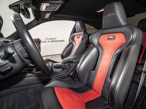 Used 2020 BMW M4 Coupe w/ Competition Package RWD image 15
