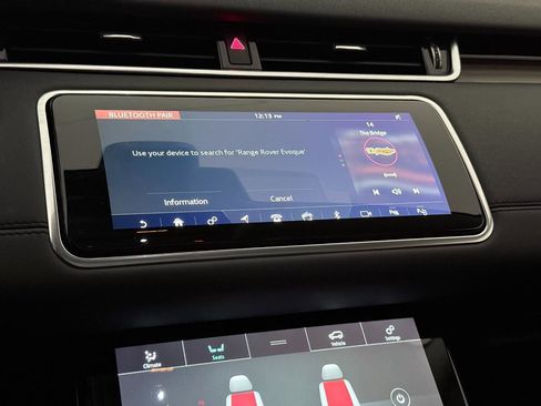 Used 2020 Land Rover Range Rover Evoque SE image 36