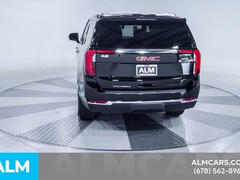 Used 2025 GMC Yukon Elevation AWD/4WD image 8