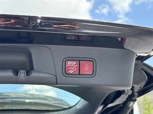 Certified 2025 Mercedes-Benz GLB 35 AMG 4MATIC image 17