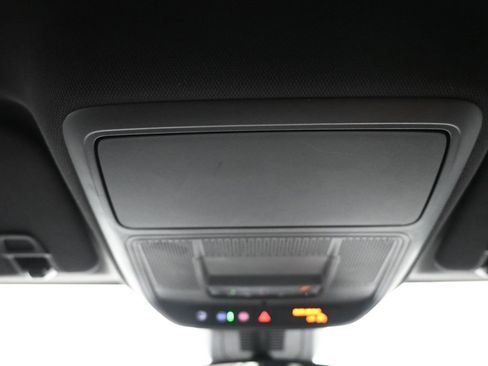 Used 2025 Chevrolet Equinox LT FWD image 17