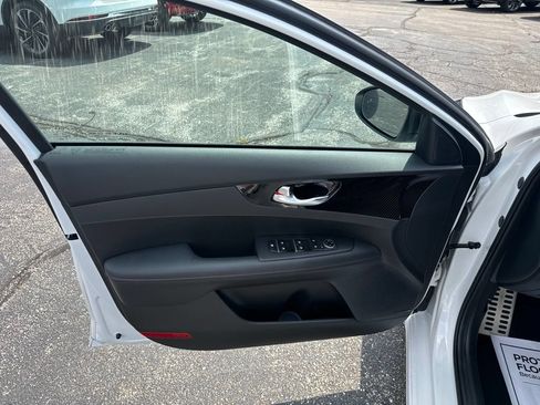 Used 2023 Kia Forte GT w/ GT2 Package FWD image 25