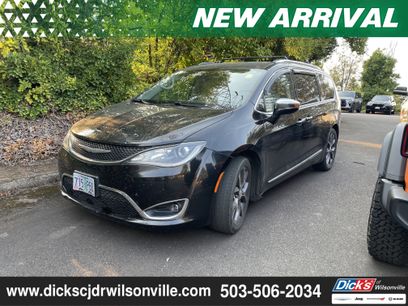 Used 2017 Chrysler Pacifica Limited