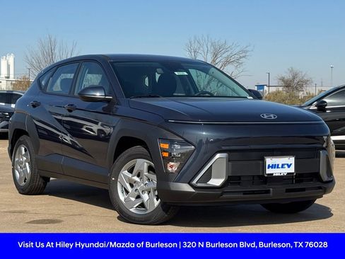 New 2026 Hyundai Kona SE image 2