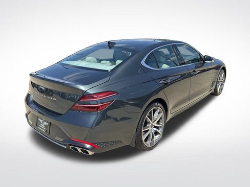Used 2023 Genesis G70 2.0T RWD image 9