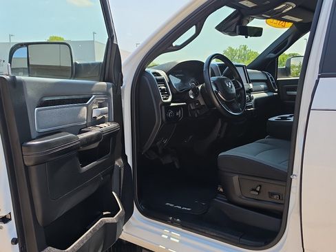 Used 2022 RAM 3500 Big Horn w/ Level C Equiment Group AWD/4WD image 12