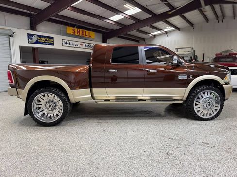Used 2014 RAM 3500 Laramie Longhorn AWD/4WD image 9
