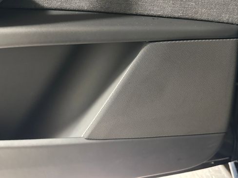 Used 2024 Tesla Model X image 26