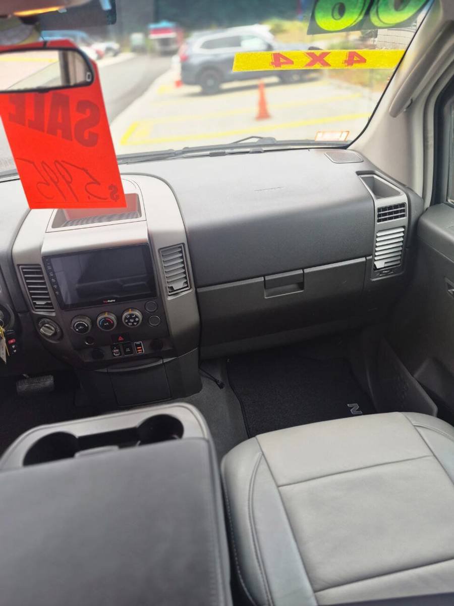 Used 2006 Nissan Titan XE w/ (W04) Preferred Pkg AWD/4WD image 15