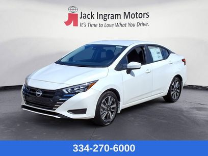 New 2025 Nissan Versa SV w/ Trunk Package