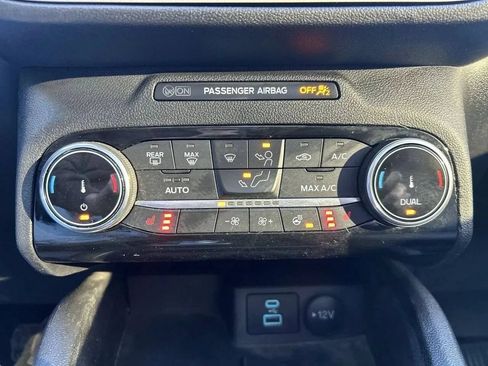 Used 2022 Ford Escape SE w/ Convenience Package AWD/4WD image 16
