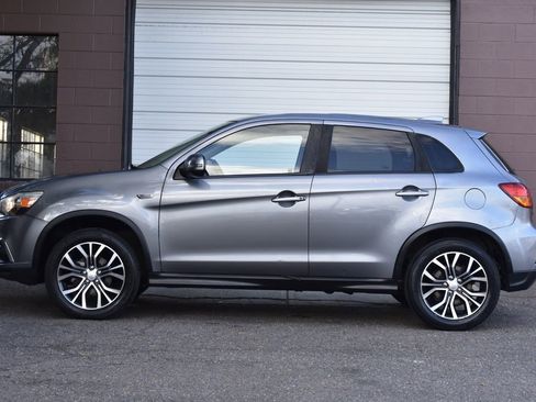 Used 2019 Mitsubishi Outlander Sport SE image 2