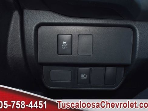 Used 2022 Toyota Tacoma SR image 32