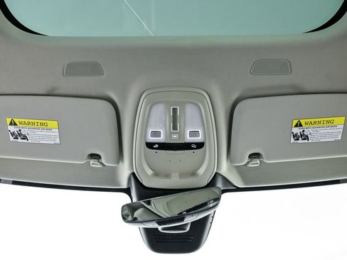 Certified 2024 Volvo V60 B5 Cross Country Ultimate image 21