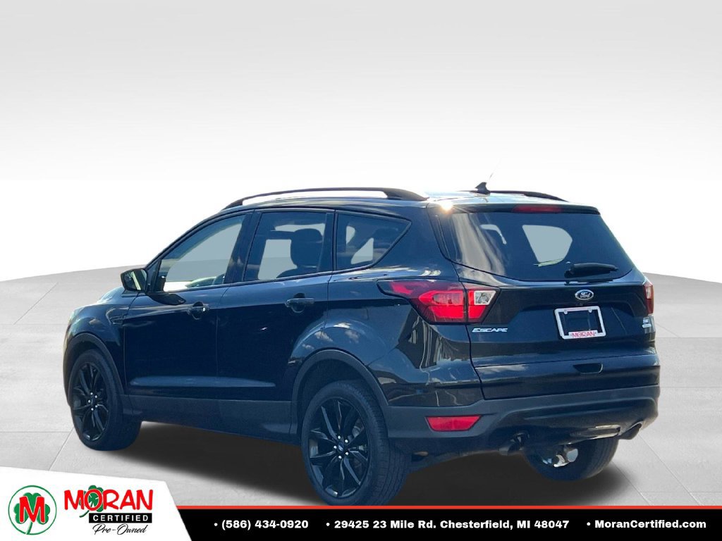 Used 2019 Ford Escape SE FWD image 4