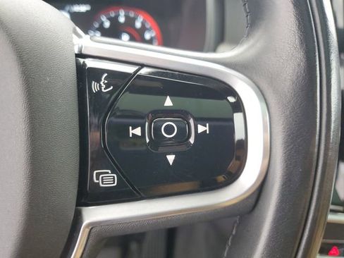 Used 2017 Volvo V90 T6 Cross Country image 25