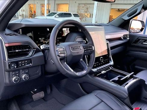 New 2026 GMC Yukon XL Denali AWD/4WD image 6