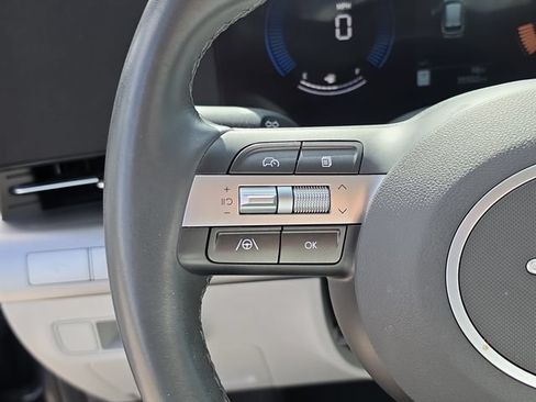 Used 2025 Hyundai Kona SEL FWD image 30