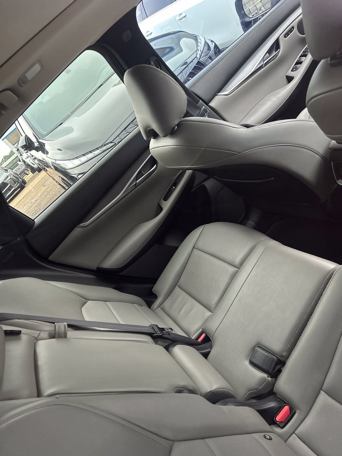 Used 2023 INFINITI QX50 Luxe AWD/4WD image 18