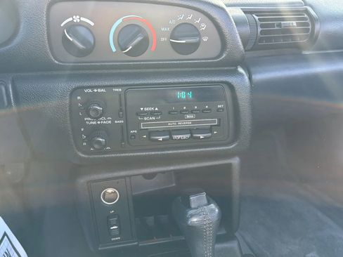 Used 1995 Chevrolet Camaro LT image 17