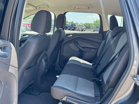 Used 2017 Ford Escape SE AWD/4WD image 10