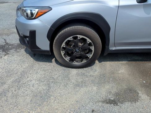 Used 2021 Subaru Crosstrek 2.0i Premium image 8