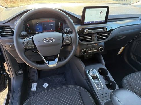 New 2026 Ford Escape Active w/ Cold Weather Package image 9