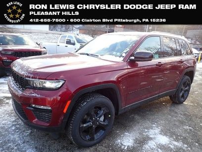 New 2025 Jeep Grand Cherokee Limited w/ Black Appearance Package