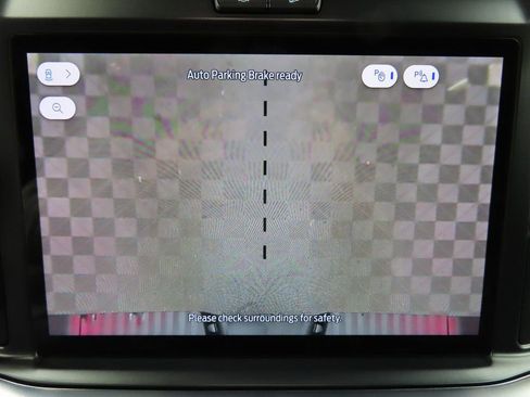 Used 2025 Ford F250 Platinum w/ FX4 Off-Road Package image 17